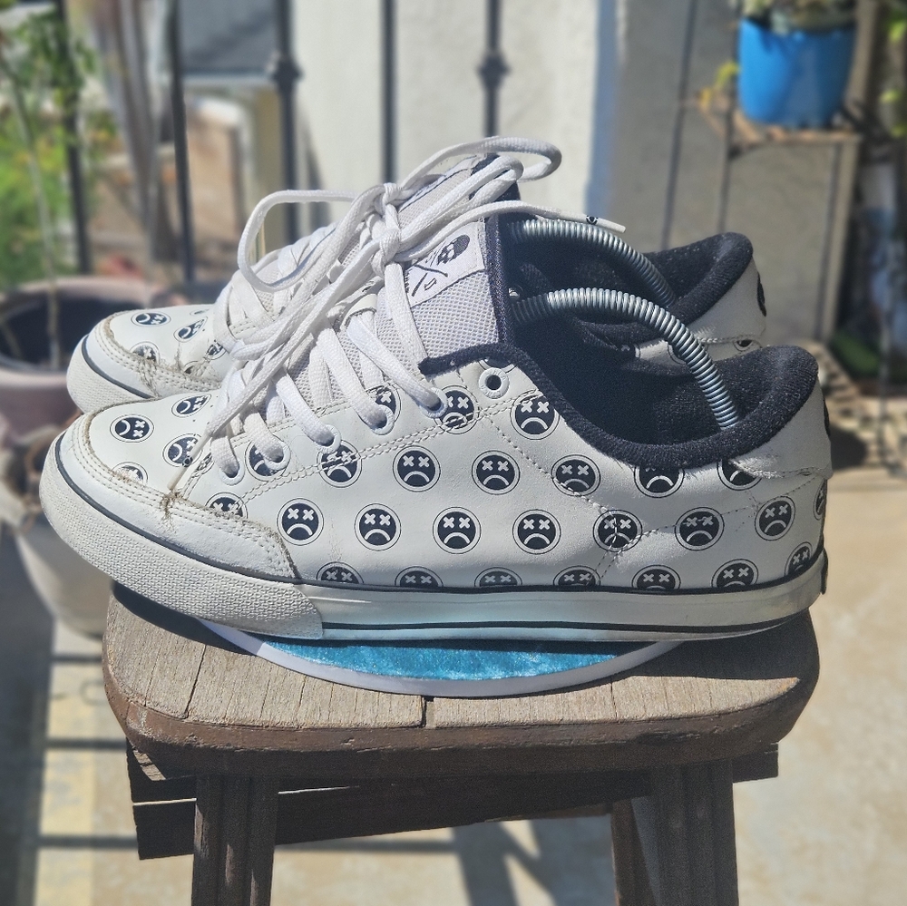 Circa Y2K Leather Lopez 50 White Black Sad Face Skateboard Sneakers Size 12